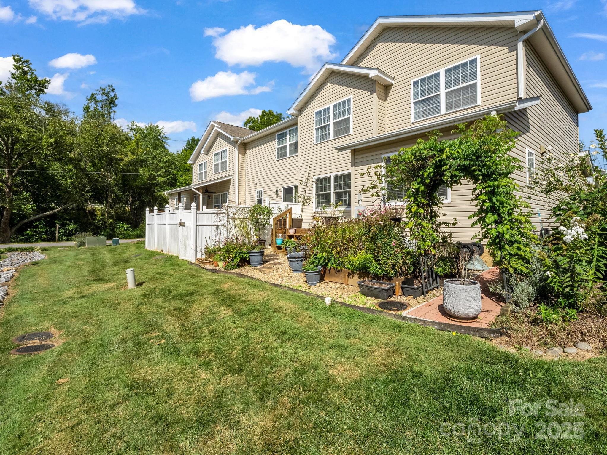 105 Loch Haven Road Swannanoa NC 28778