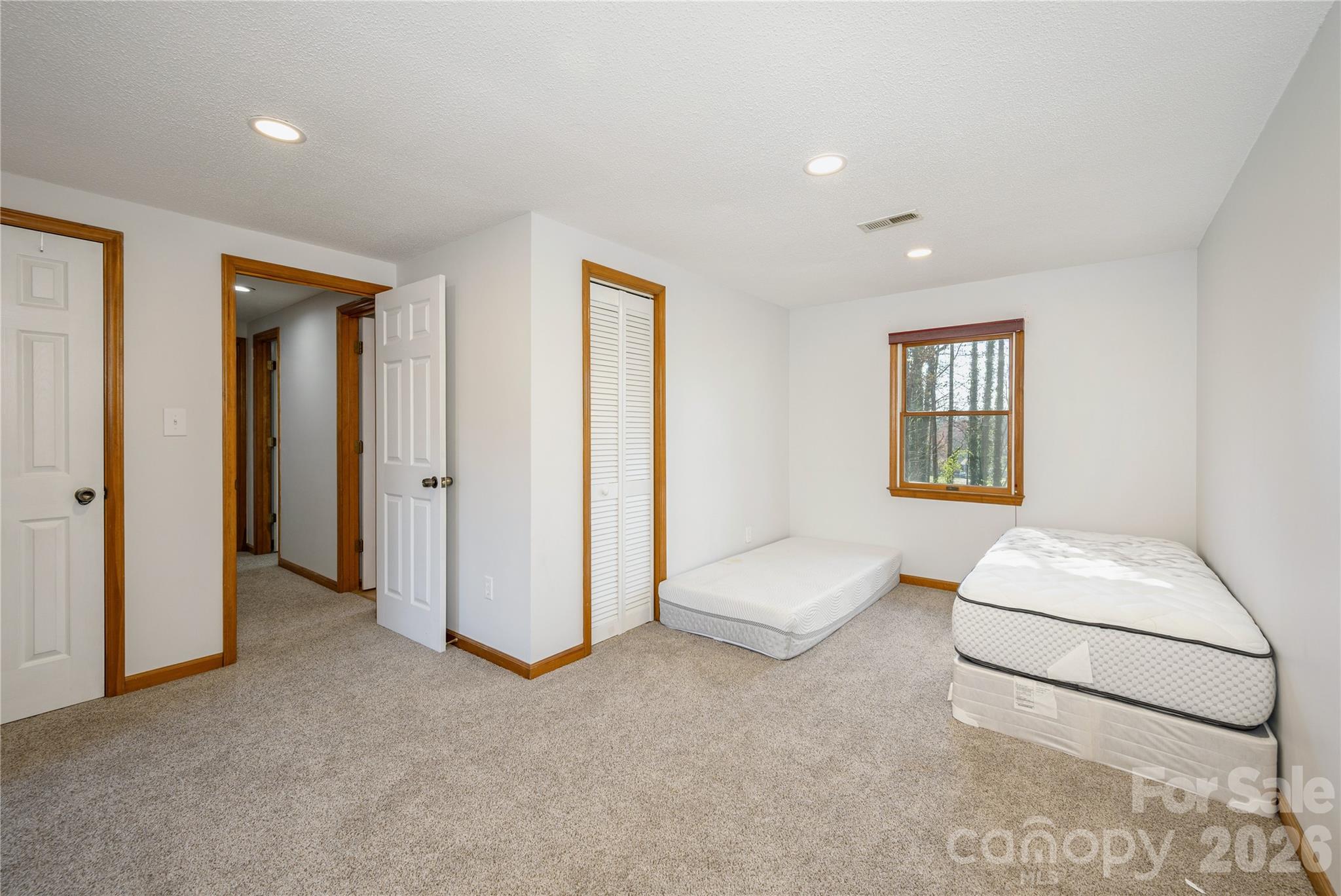 9 Justin Drive Etowah NC 28729