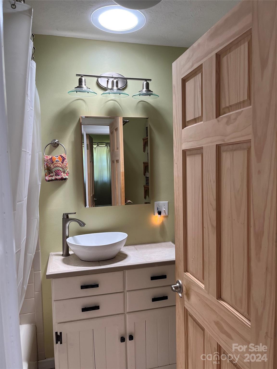 27 Zephyr Drive Asheville NC 28806