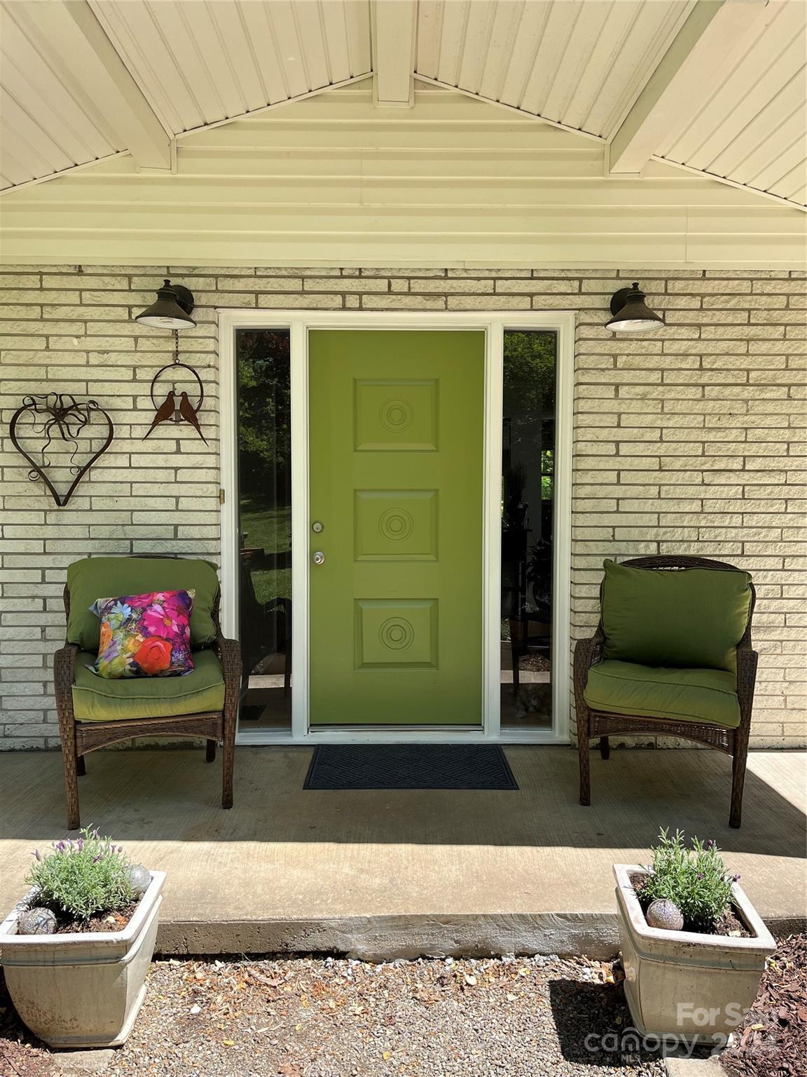 27 Zephyr Drive Asheville NC 28806