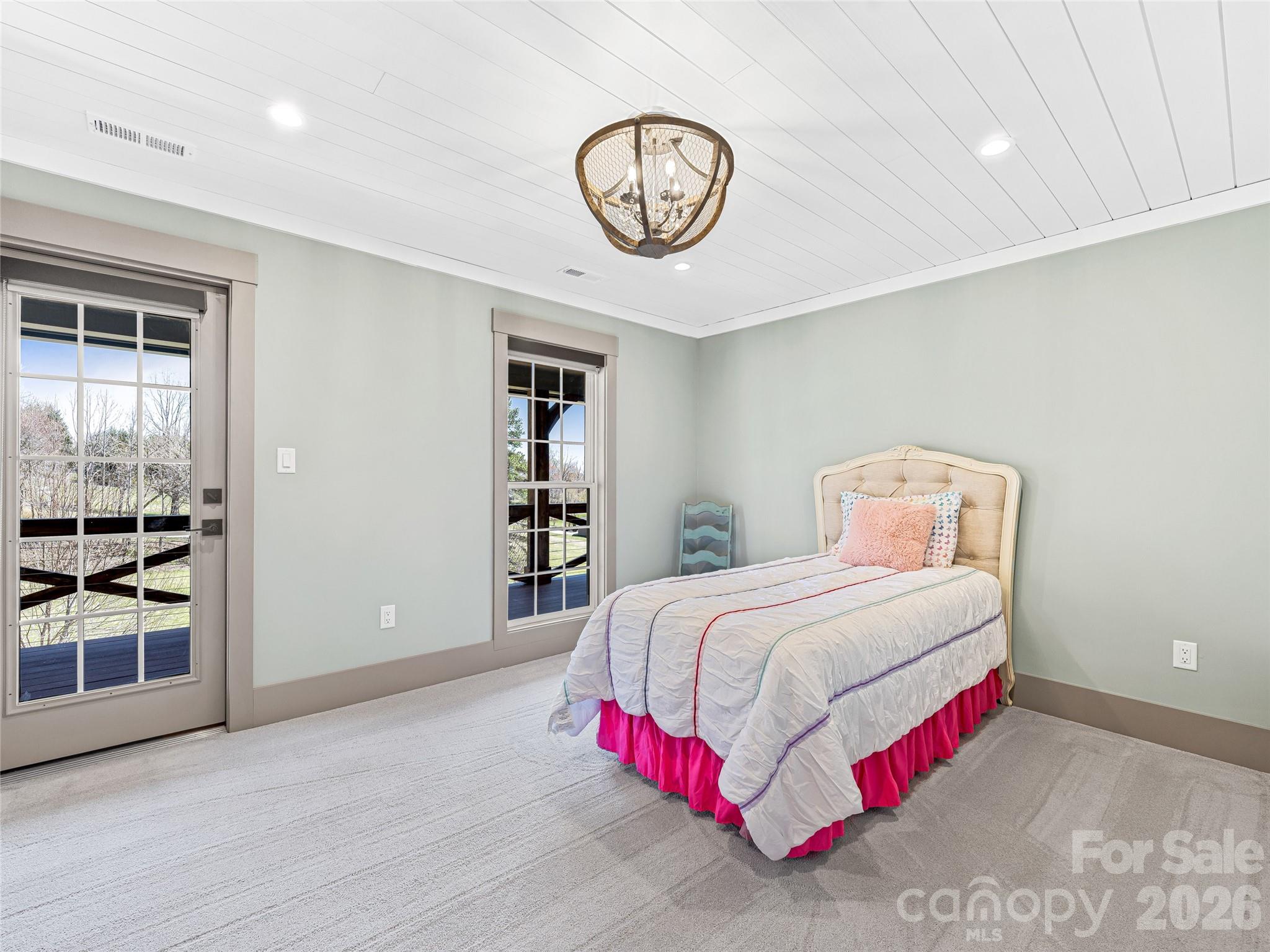 59 W Bradford Hill Road Mills River NC 28759