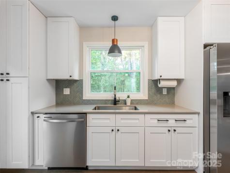 239 Bonnies Meadow Place Asheville NC 28806