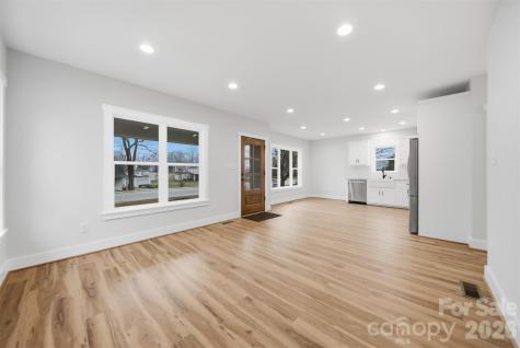 1022 E Main Street Maiden NC 28650