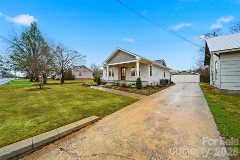 1022 E Main Street Maiden NC 28650