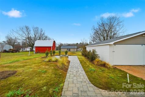 1022 E Main Street Maiden NC 28650