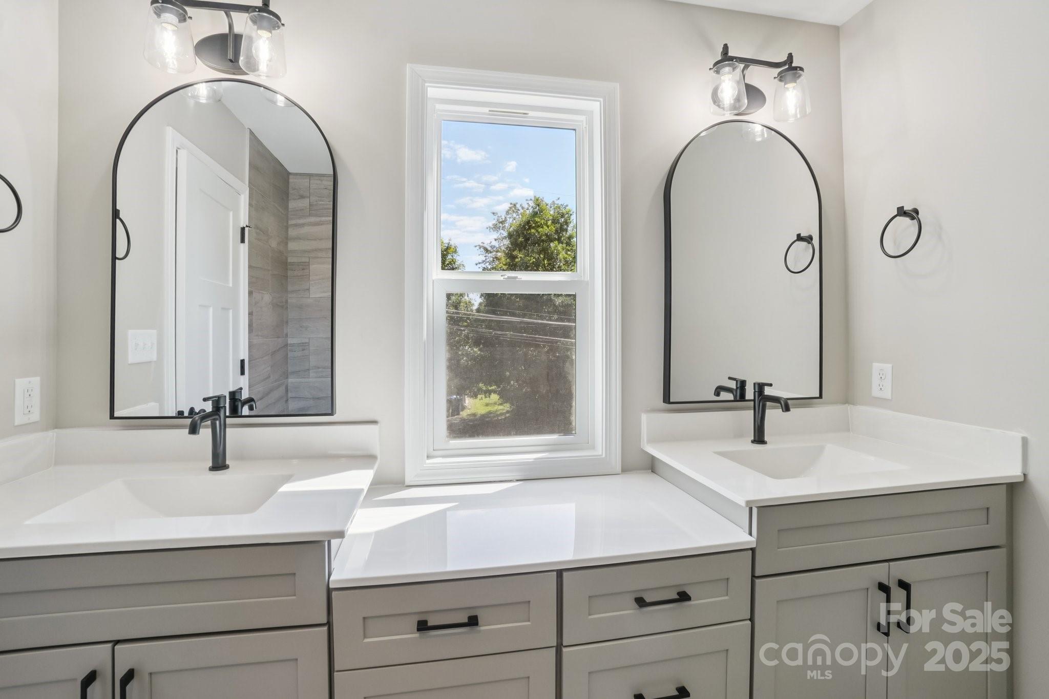 17 White Avenue Asheville NC 28803