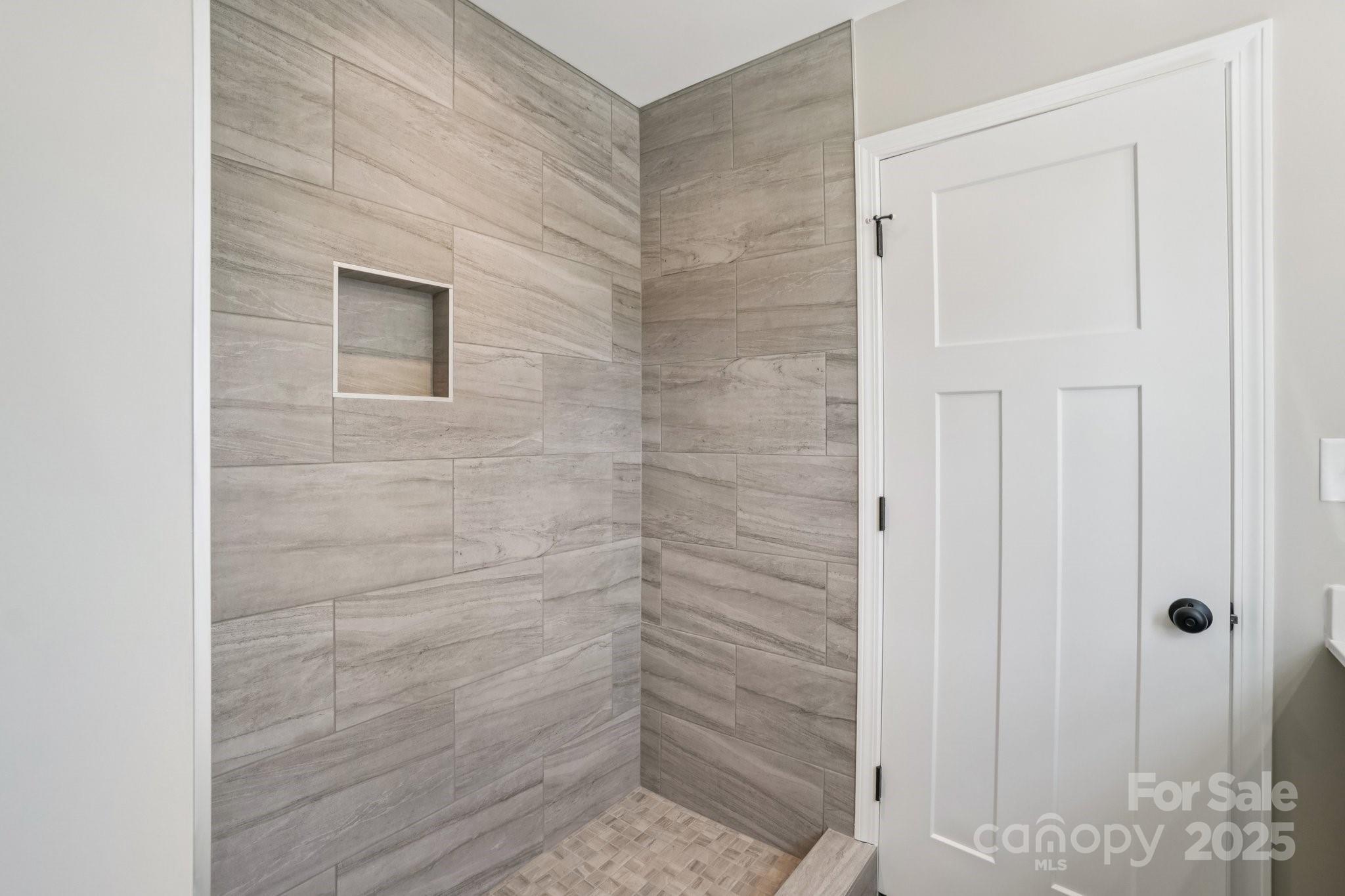 17 White Avenue Asheville NC 28803