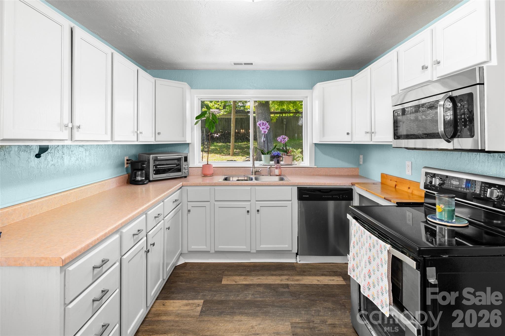 28 Cathys Cove Road Hendersonville NC 28792