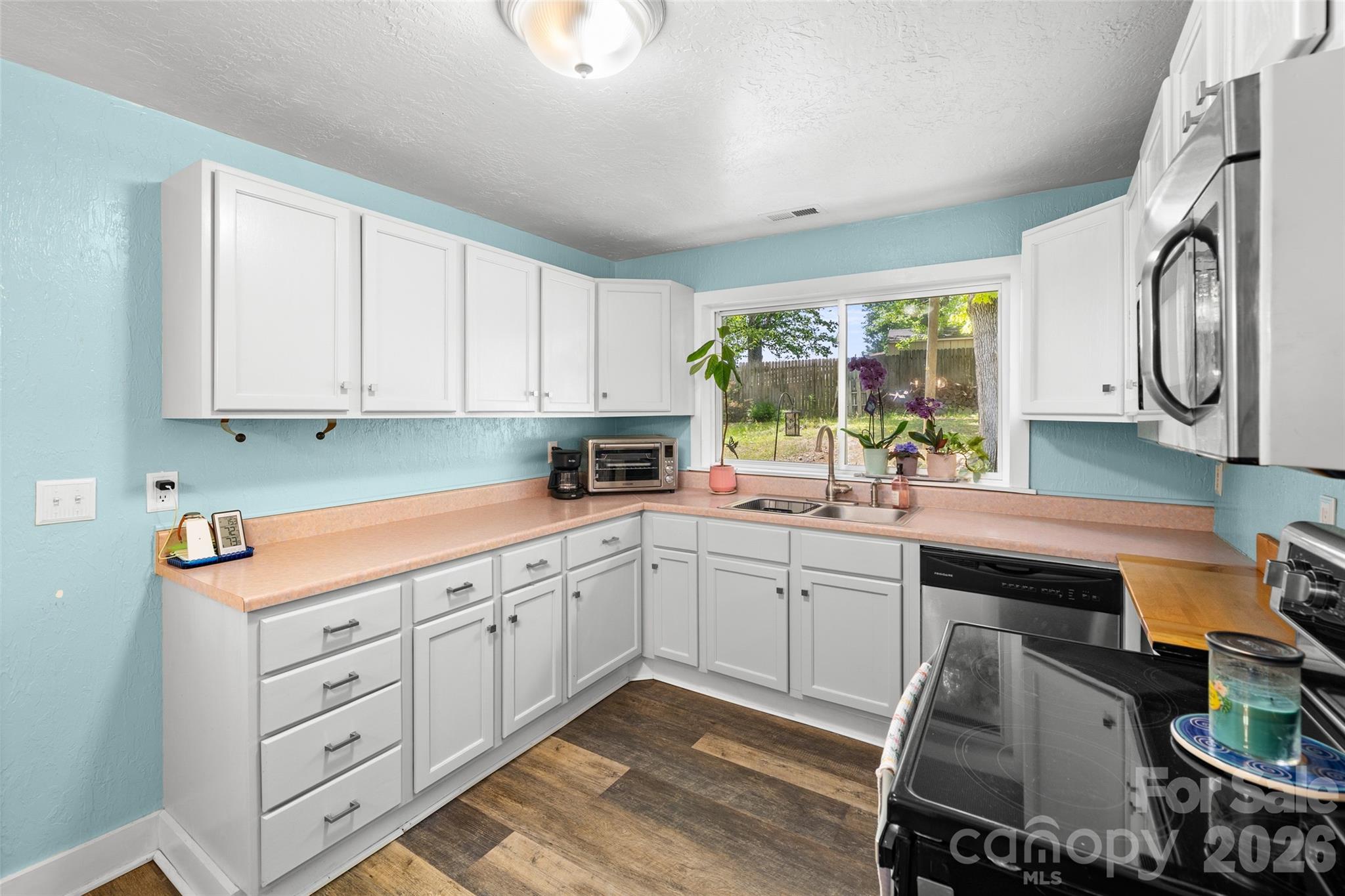 28 Cathys Cove Road Hendersonville NC 28792