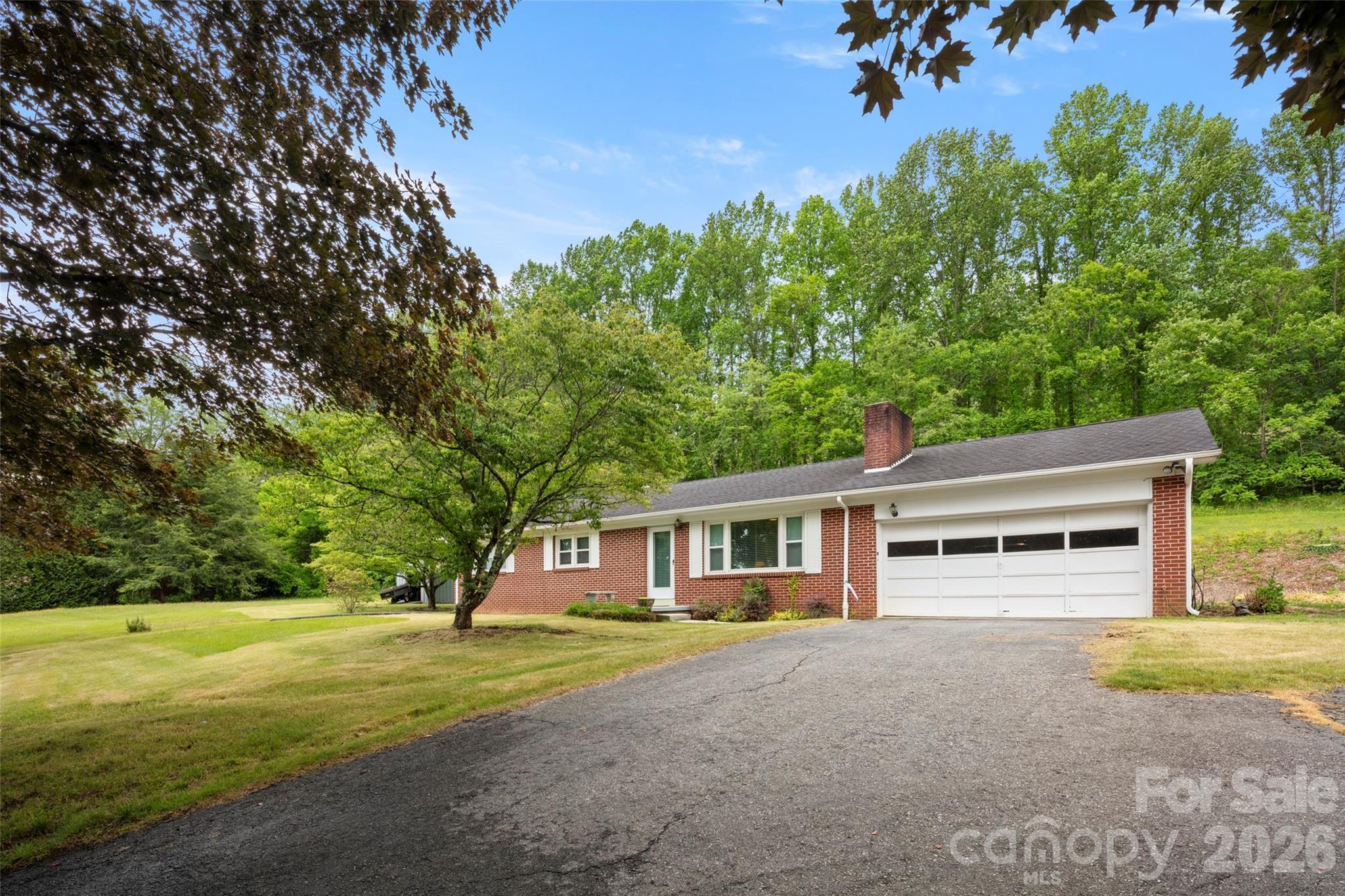 83 Honeysuckle Lane Burnsville NC 28714