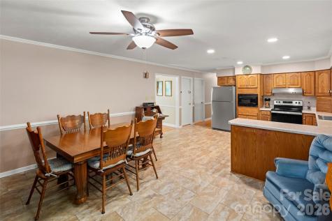 83 Honeysuckle Lane Burnsville NC 28714