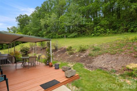 83 Honeysuckle Lane Burnsville NC 28714