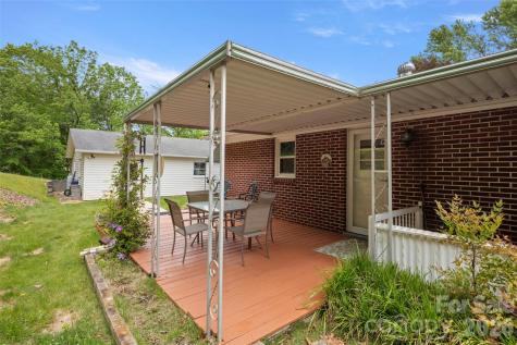 83 Honeysuckle Lane Burnsville NC 28714