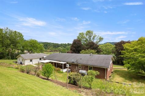 83 Honeysuckle Lane Burnsville NC 28714