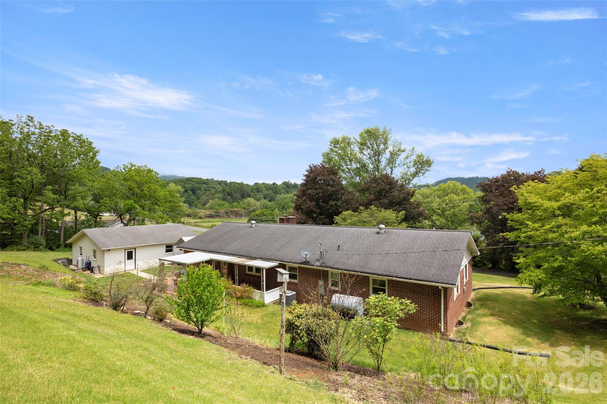 83 Honeysuckle Lane Burnsville NC 28714