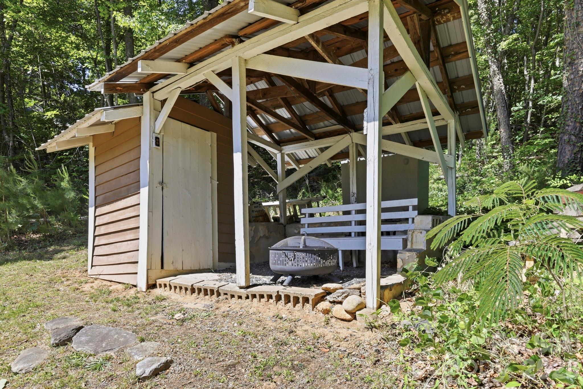 102 Jack London Road Lake Lure NC 28746