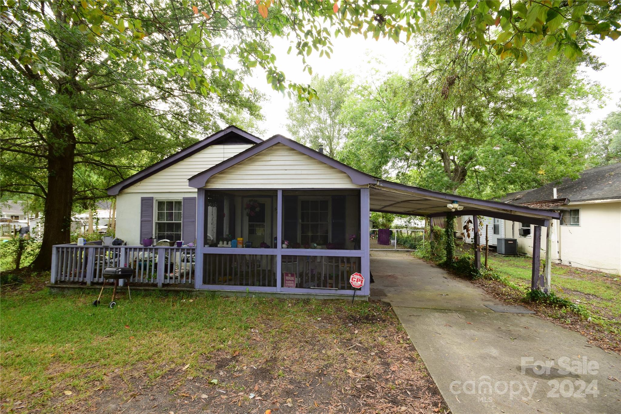 608 E Lizzie Street Selma NC 27576