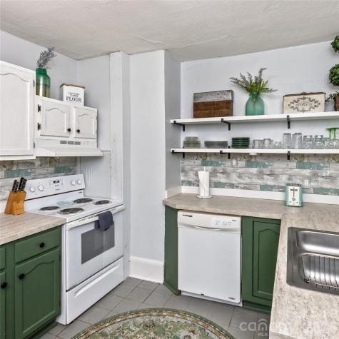 13 Norton Drive Asheville NC 28804