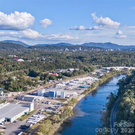 13 Norton Drive Asheville NC 28804