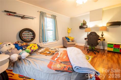 302 Park Avenue Mount Holly NC 28120