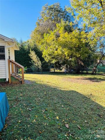 302 Park Avenue Mount Holly NC 28120