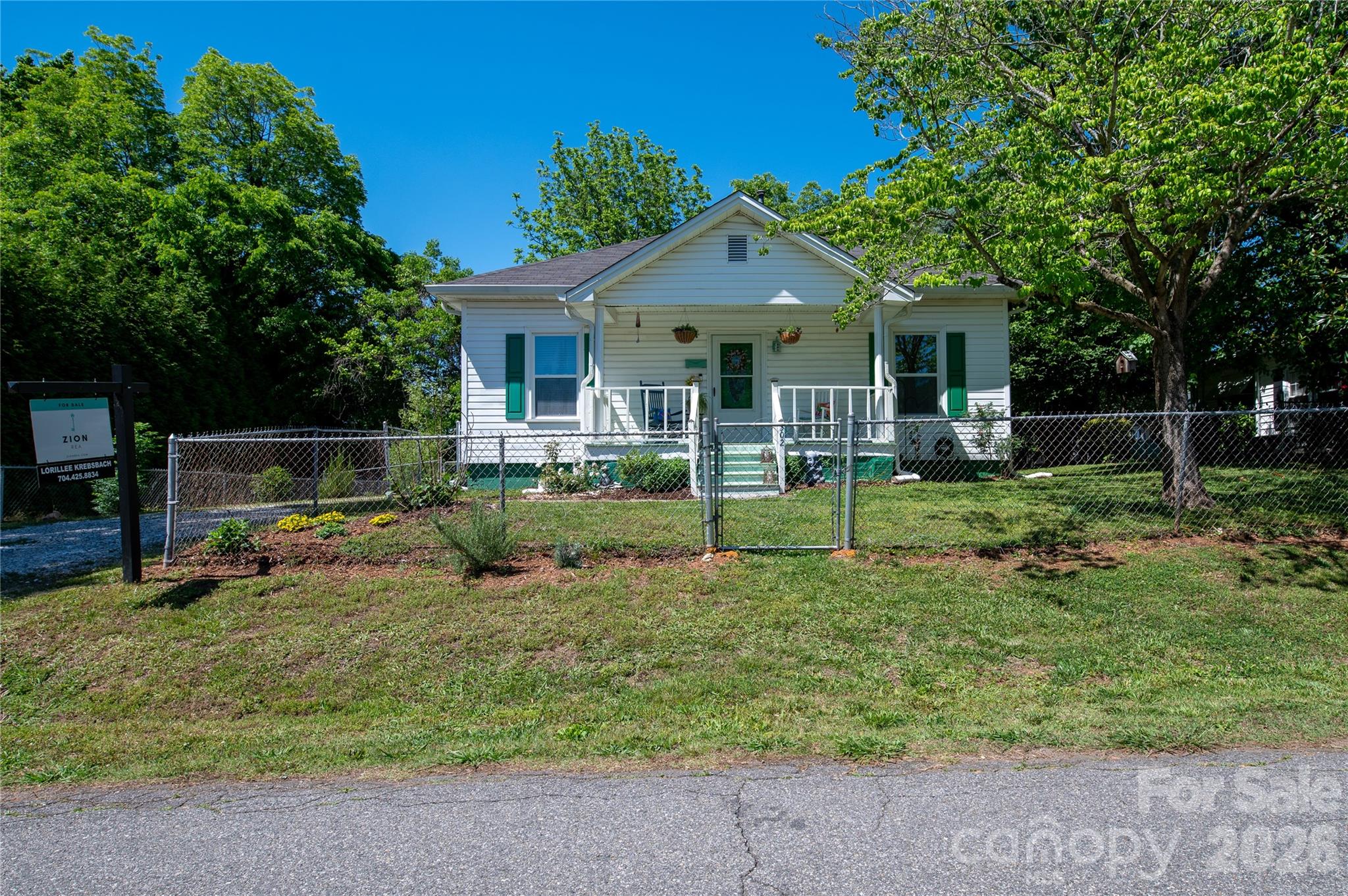 302 Park Avenue Mount Holly NC 28120