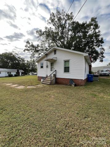 1220 Wood Street Albemarle NC 28001