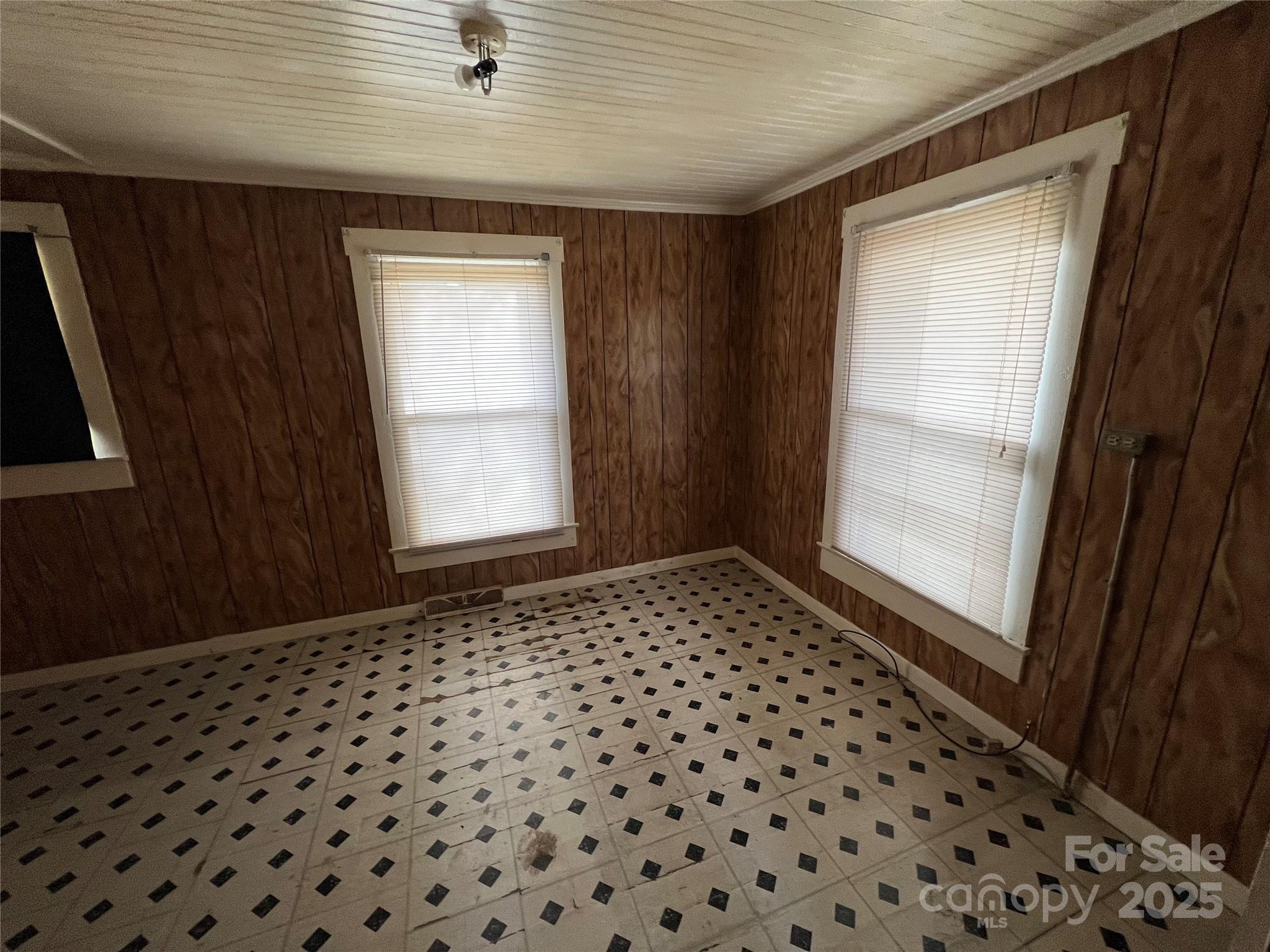 1220 Wood Street Albemarle NC 28001