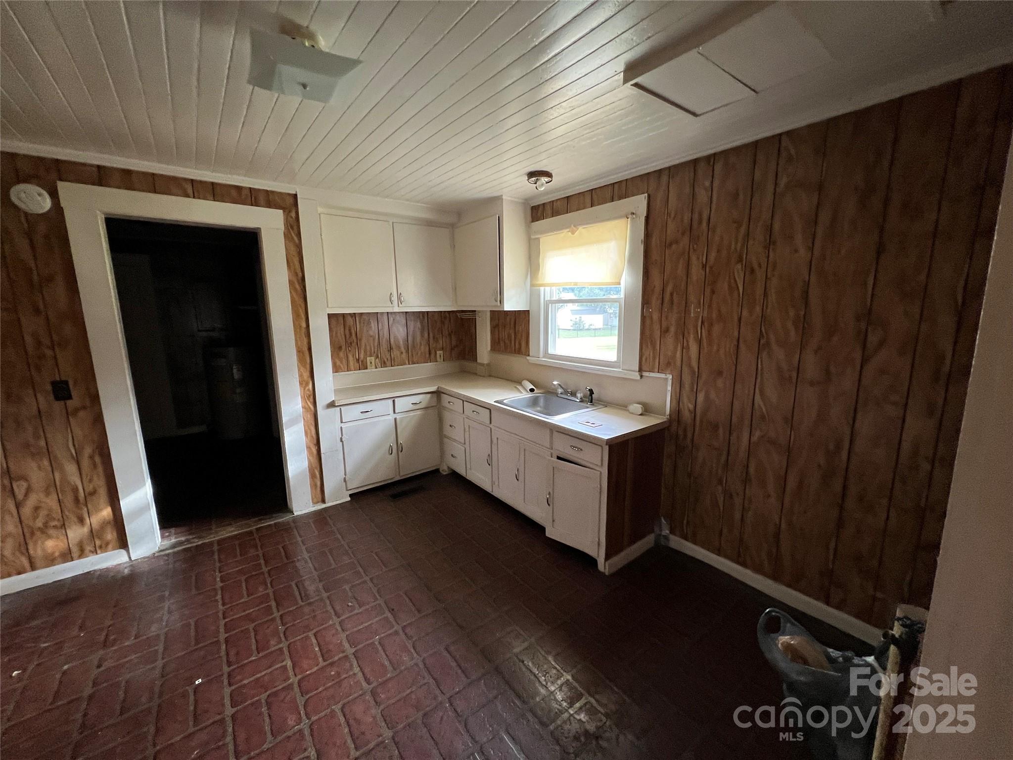 1220 Wood Street Albemarle NC 28001