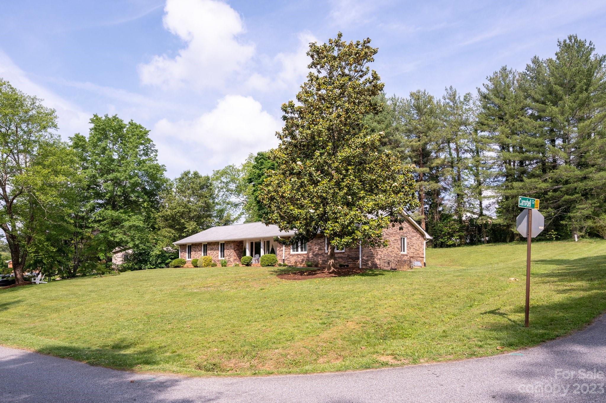 16 Ballantree Drive Asheville NC 28803