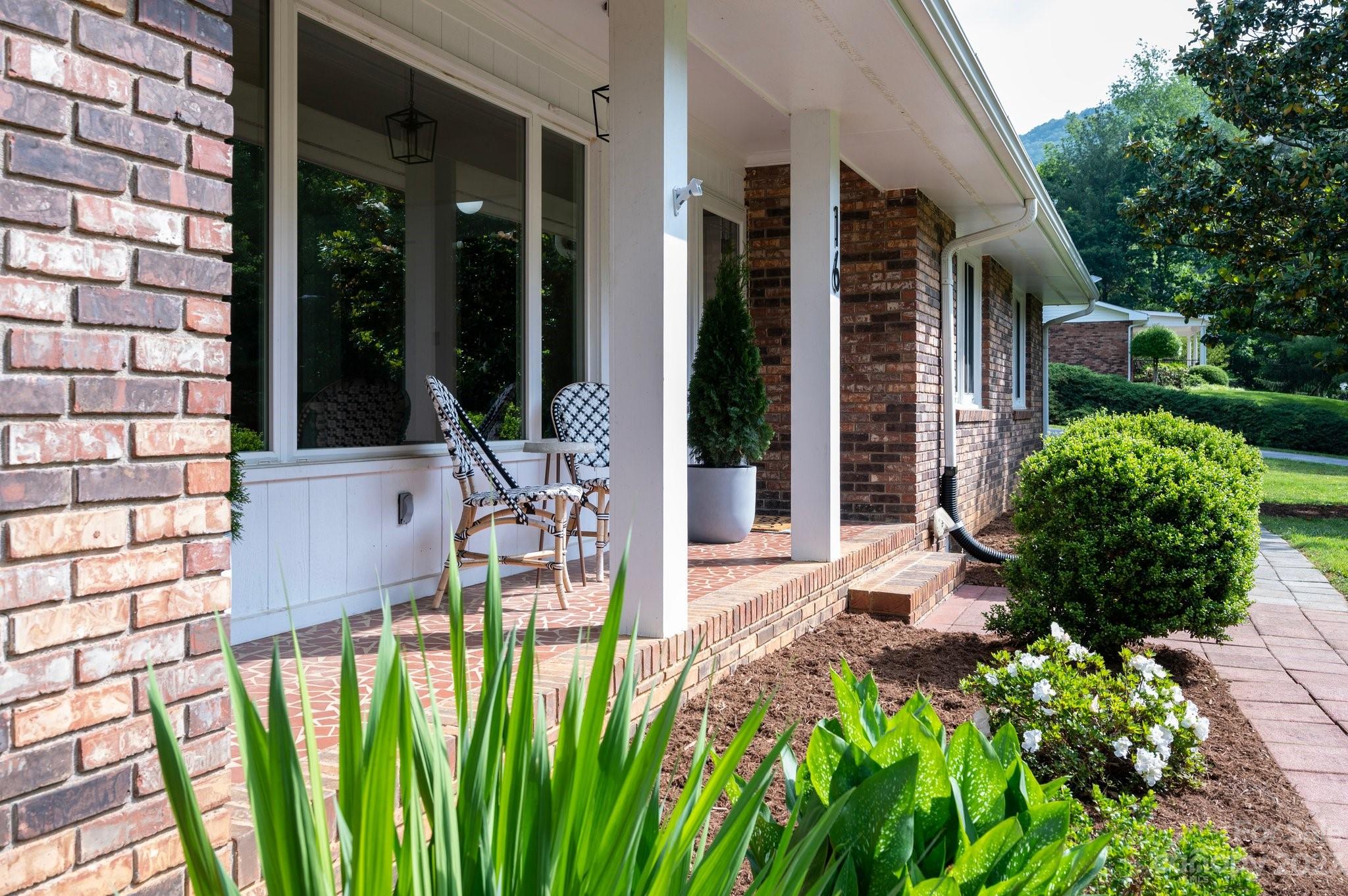 16 Ballantree Drive Asheville NC 28803