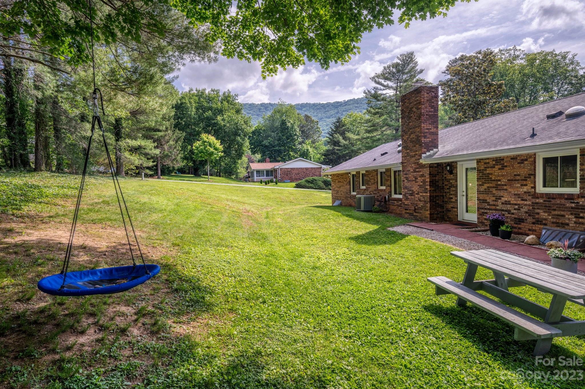 16 Ballantree Drive Asheville NC 28803