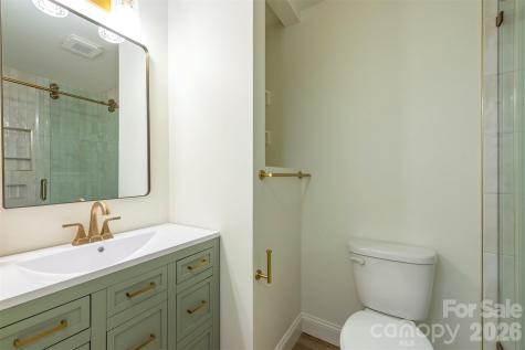 524 Pineland Road Hendersonville NC 28792