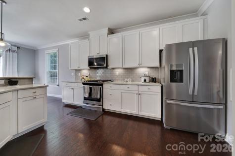 3322 Helmsley Court Concord NC 28027