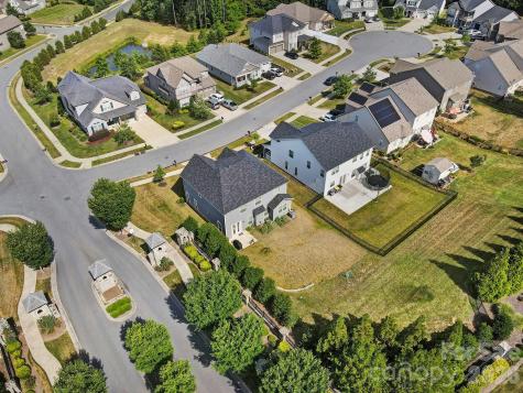 3322 Helmsley Court Concord NC 28027