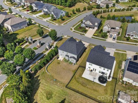 3322 Helmsley Court Concord NC 28027