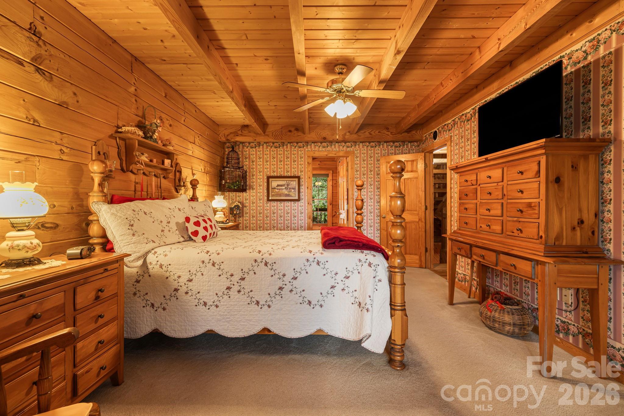 215 Goldenleaf Road Mars Hill NC 28754