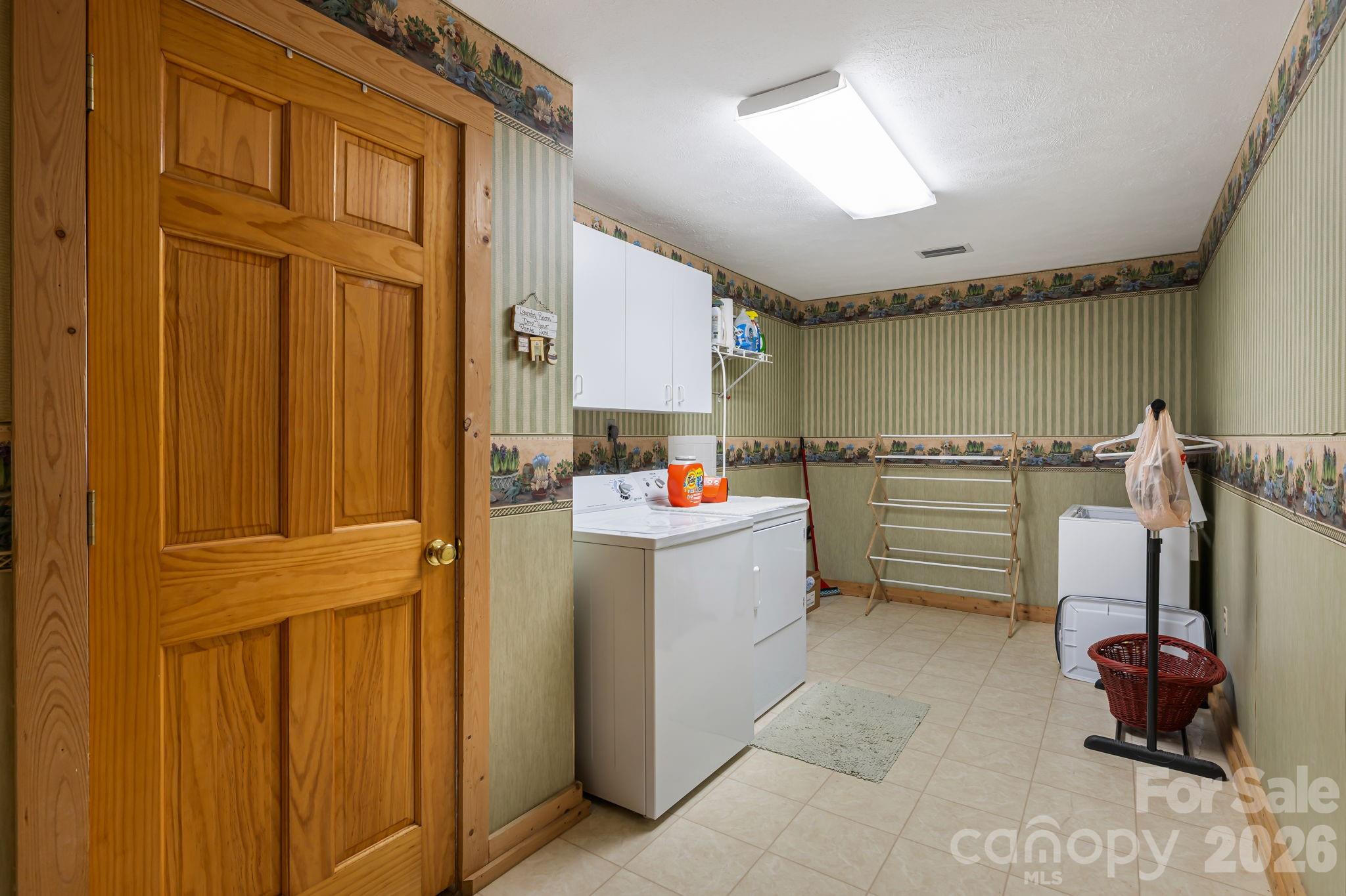 215 Goldenleaf Road Mars Hill NC 28754