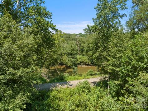 4901 Brevard Road Horse Shoe NC 28742