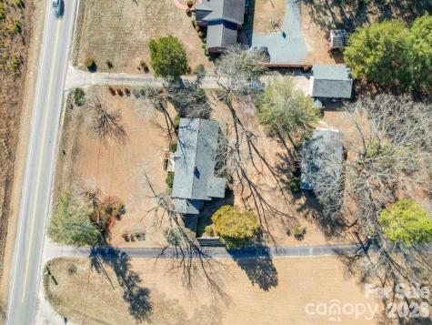 2228 W Market Street Cheraw SC 29520