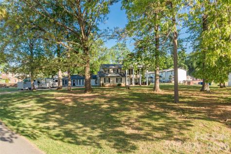 104 Bright Avenue Bessemer City NC 28016