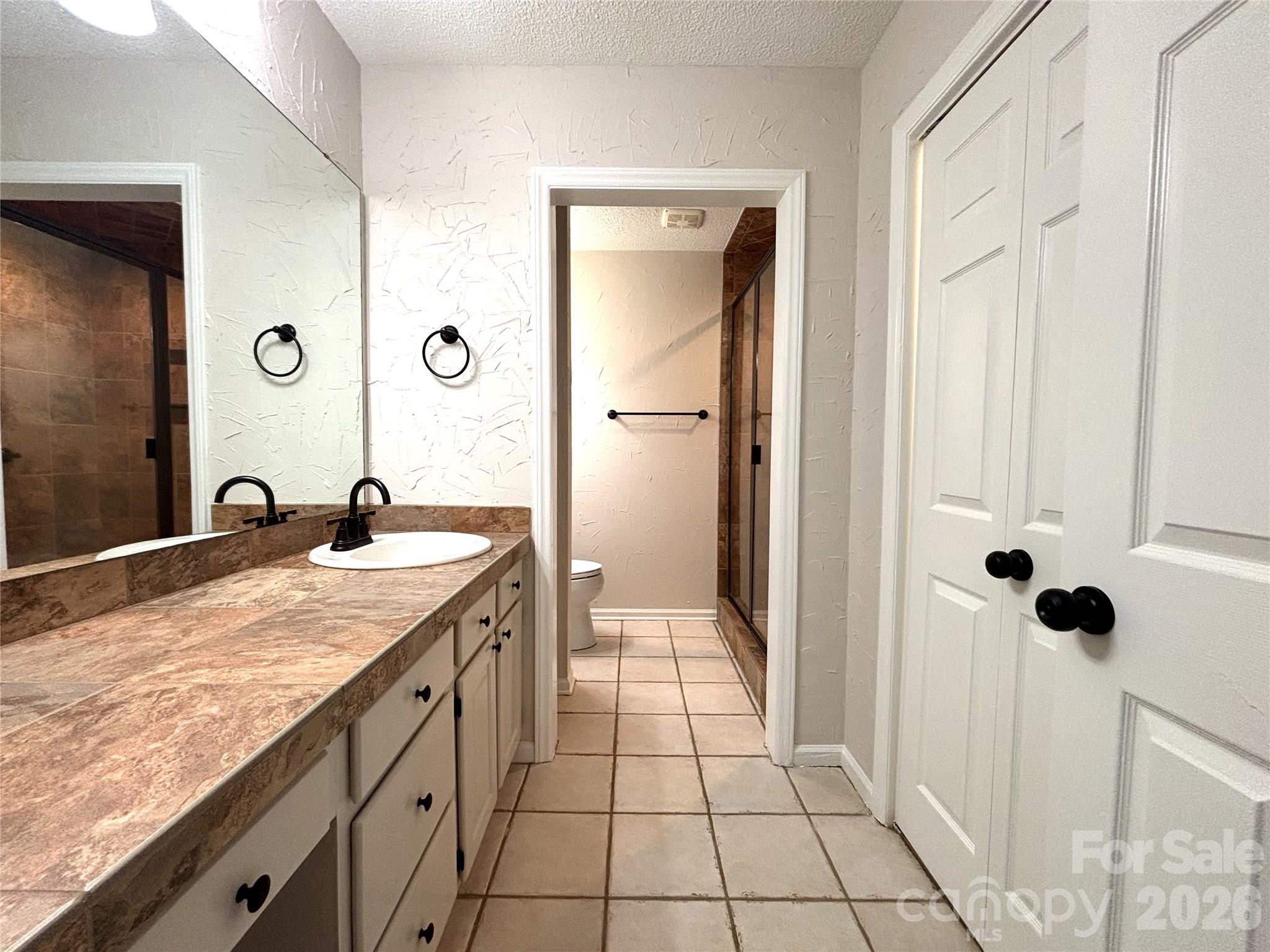 1754 12th Street NE Hickory NC 28601