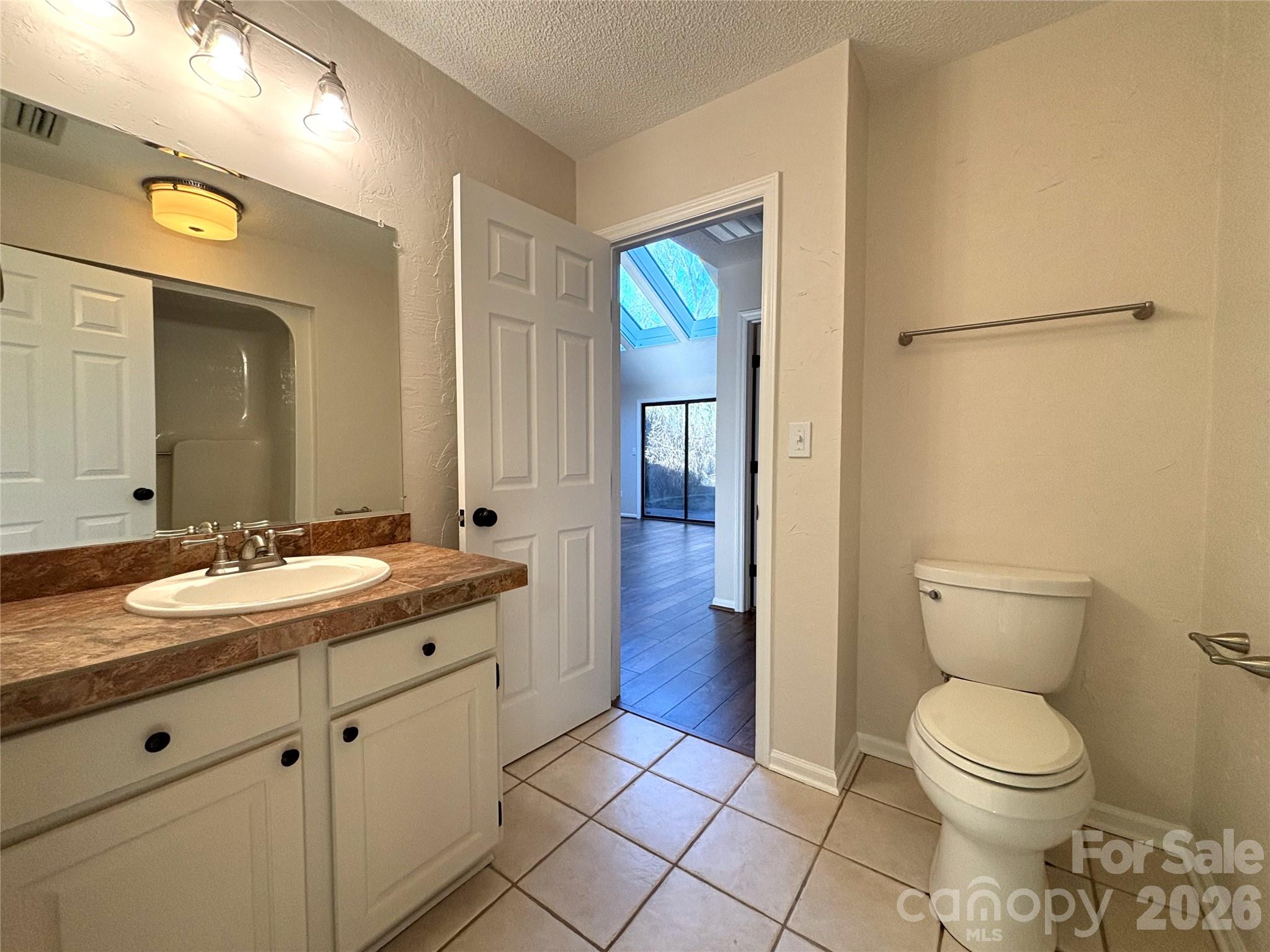 1754 12th Street NE Hickory NC 28601