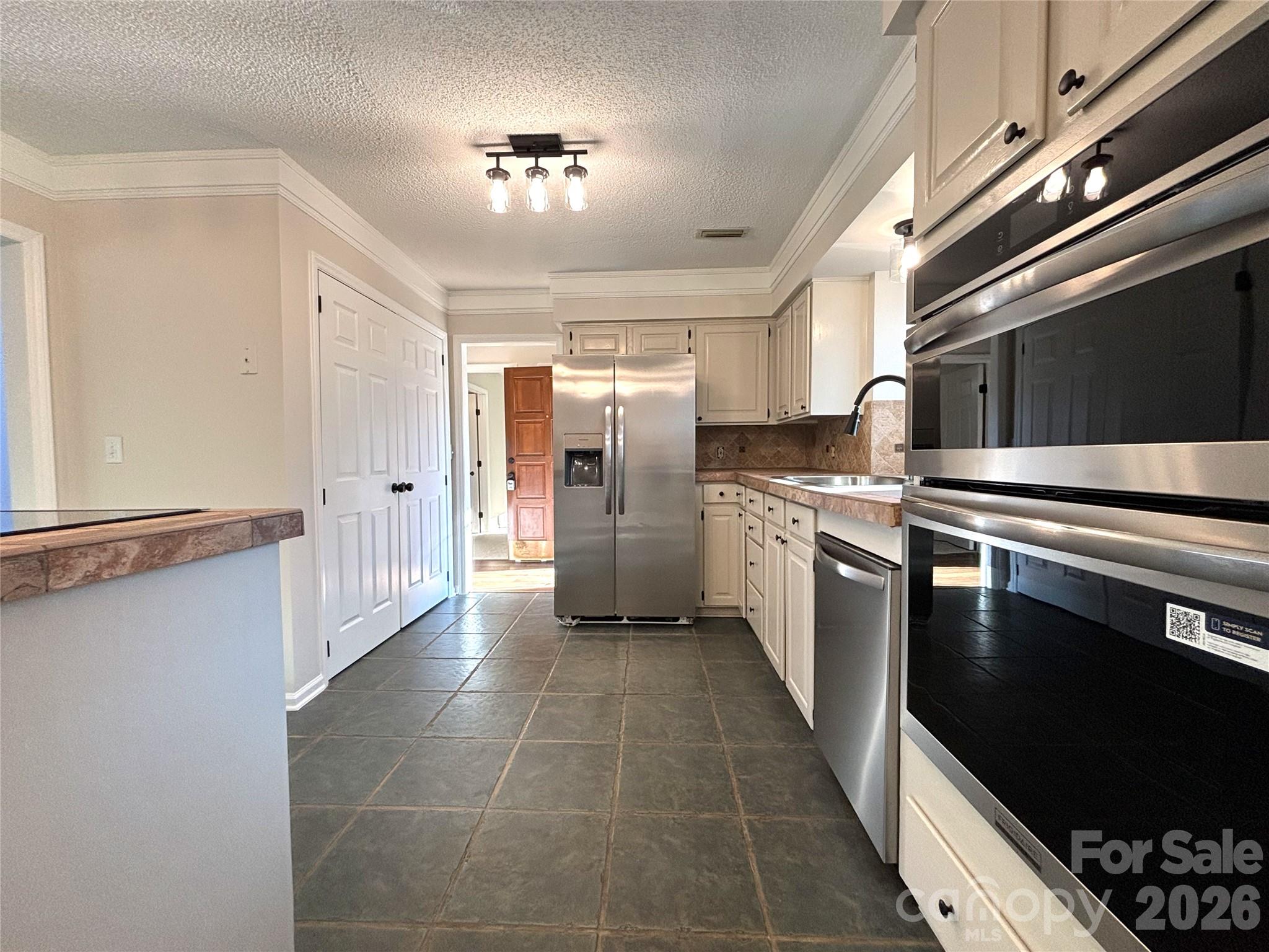 1754 12th Street NE Hickory NC 28601