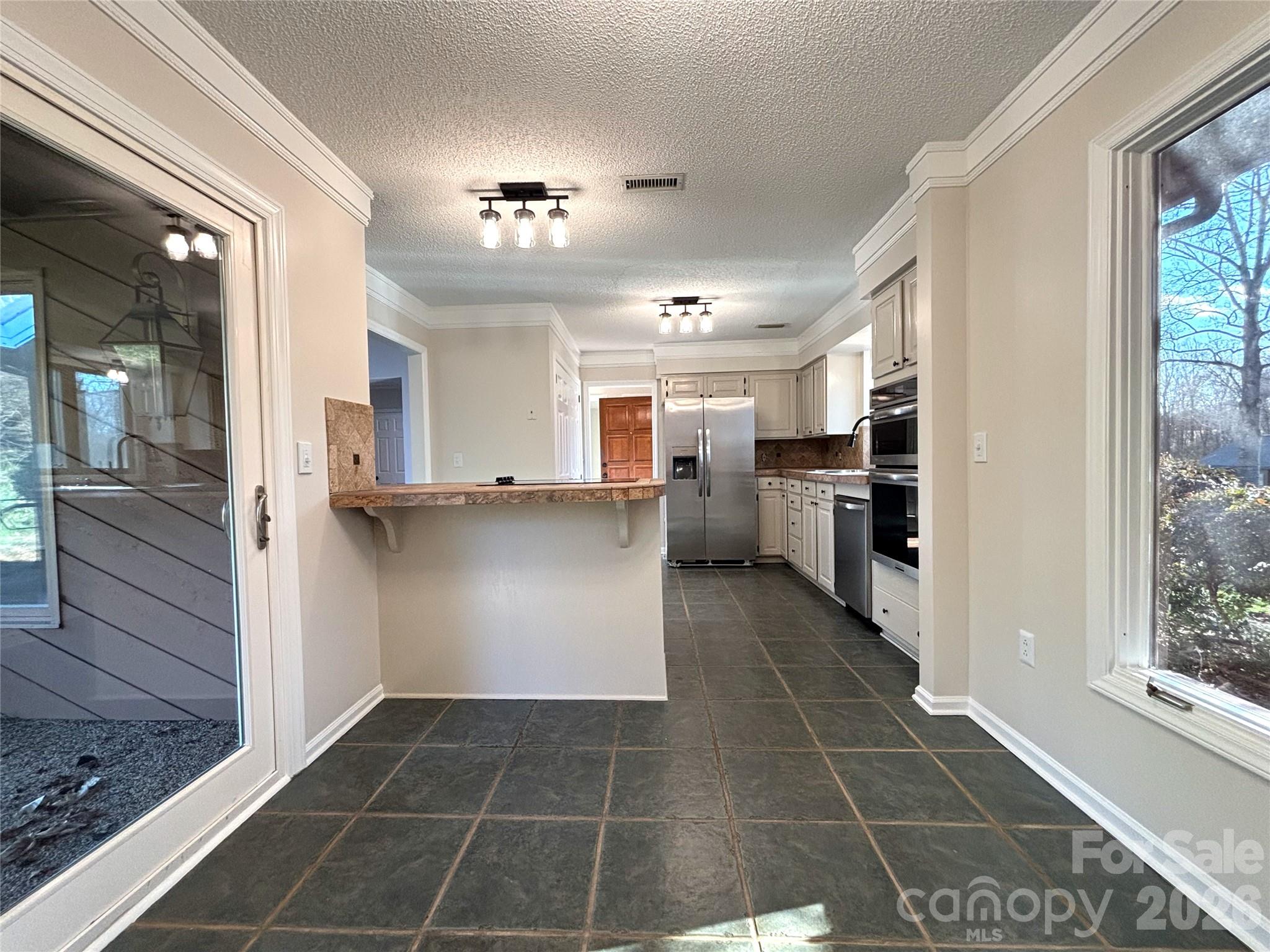 1754 12th Street NE Hickory NC 28601