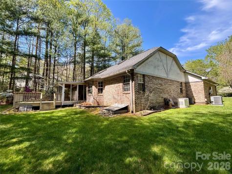3011 N Essex Court Hendersonville NC 28791