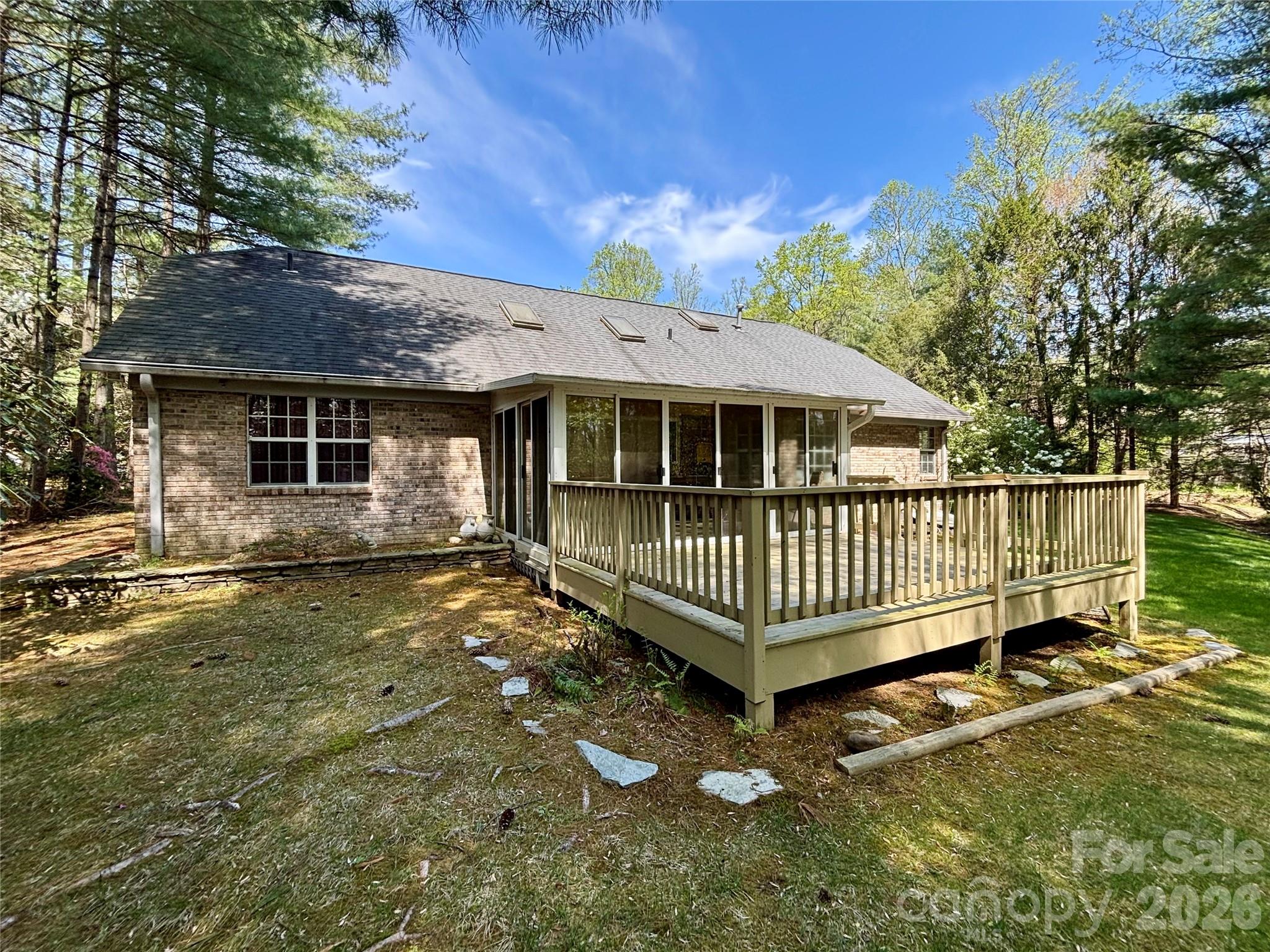 3011 N Essex Court Hendersonville NC 28791