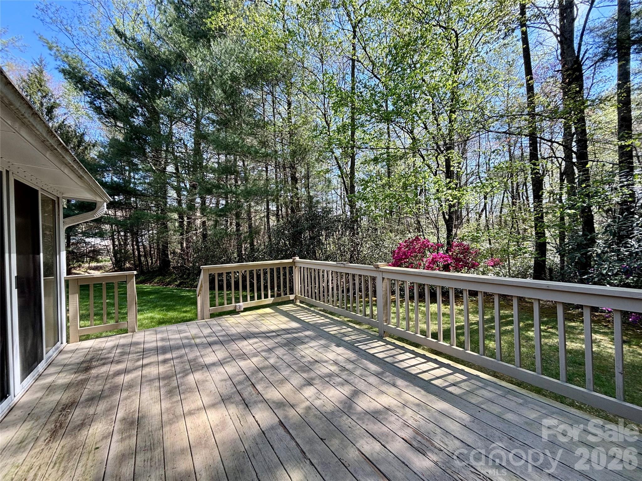 3011 N Essex Court Hendersonville NC 28791