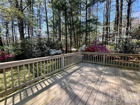 3011 N Essex Court Hendersonville NC 28791
