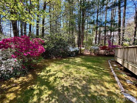 3011 N Essex Court Hendersonville NC 28791